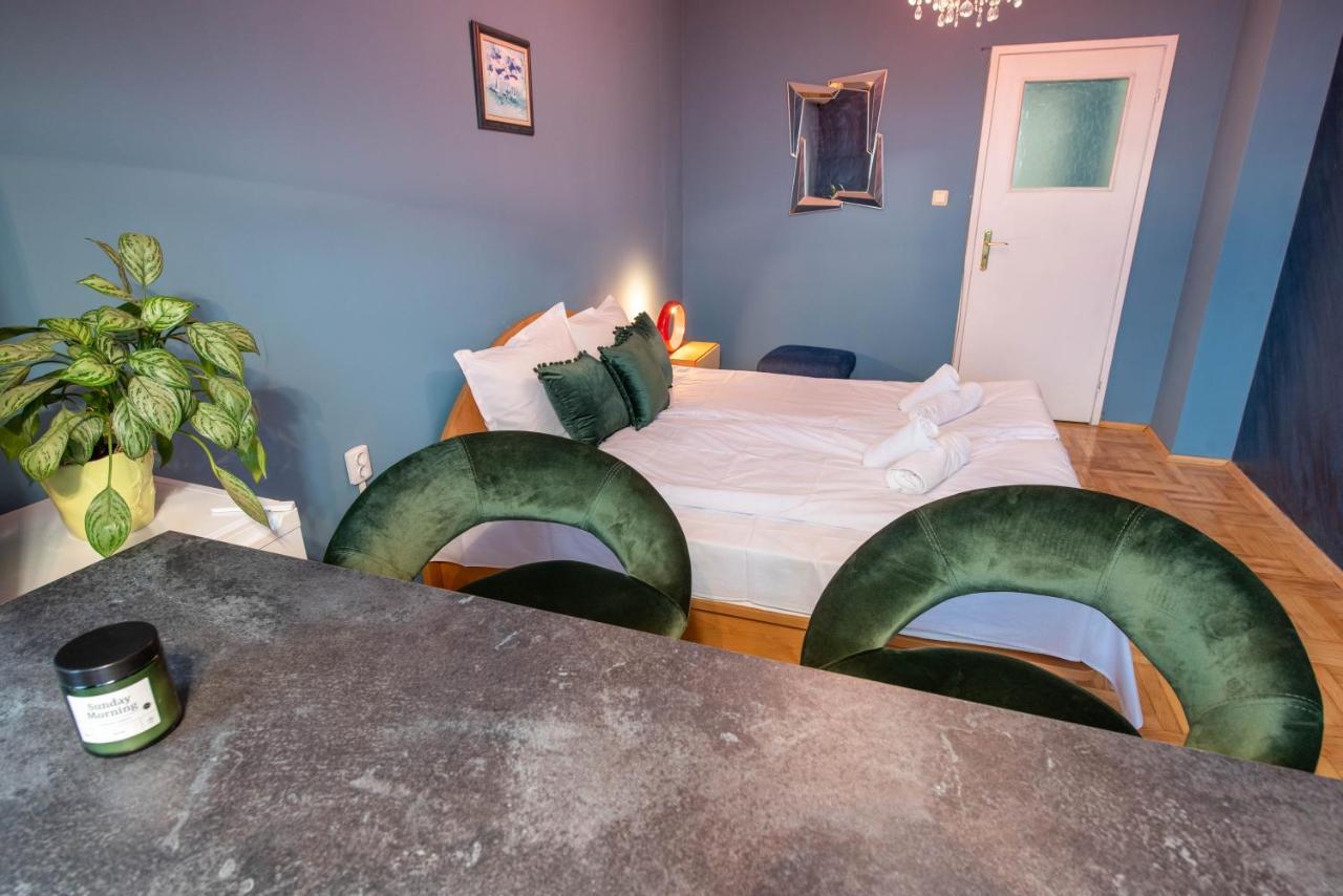 Private Studio In The Centre Варна Екстер'єр фото