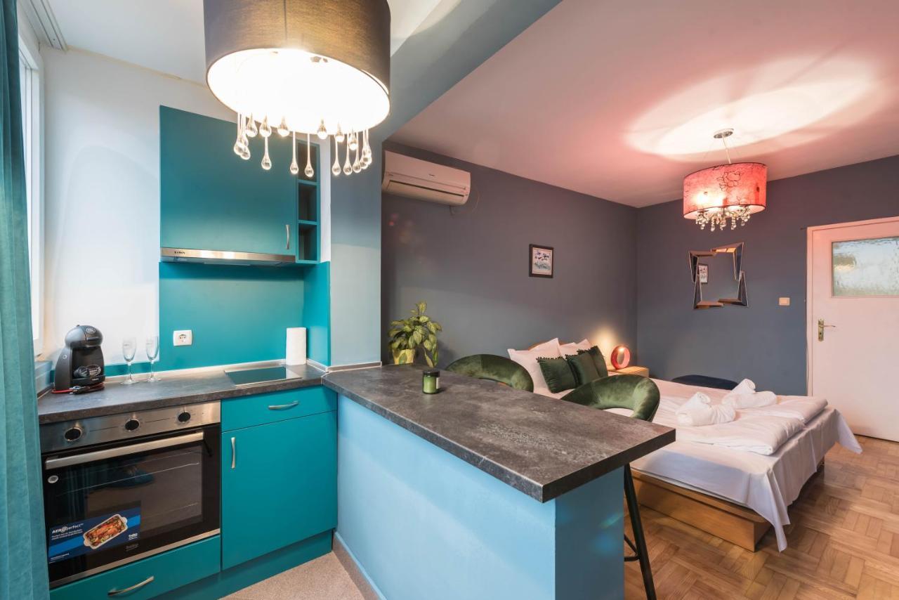 Private Studio In The Centre Варна Екстер'єр фото