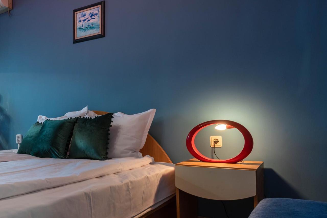 Private Studio In The Centre Варна Екстер'єр фото