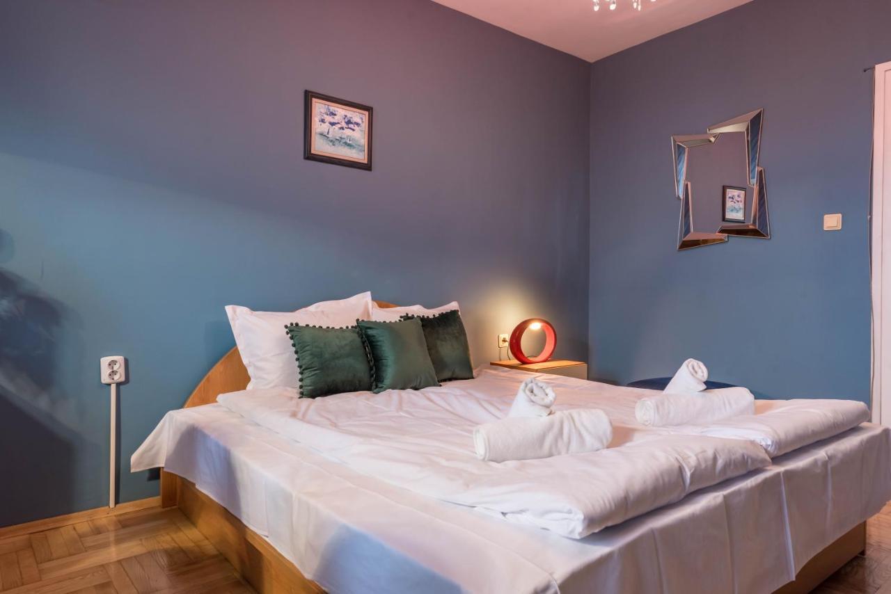 Private Studio In The Centre Варна Екстер'єр фото